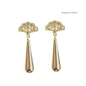 Pendientes dorados lágrima