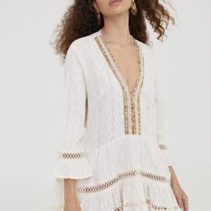 Kurta corta ml detalle en cuello Lola Casademunt